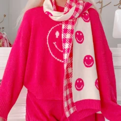 Sassy Smiley Scarf -Cheap Modaexis Store IMG 1256